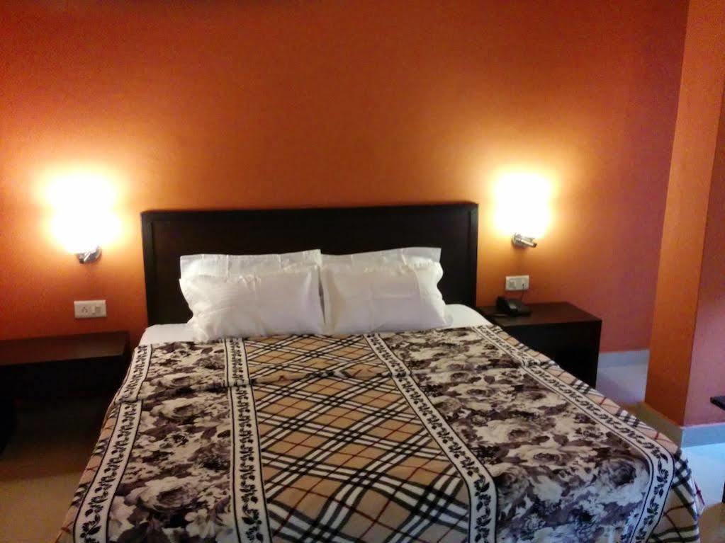 Hotel Himalaya Haridwar Ngoại thất bức ảnh